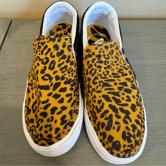Nike Leopard Print Slip-On Sneakers - Black and Gold - Picture 6 of 7